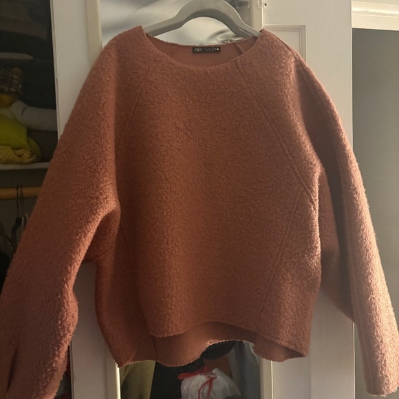 Boucle Sweatshirt - Picture 1 of 3
